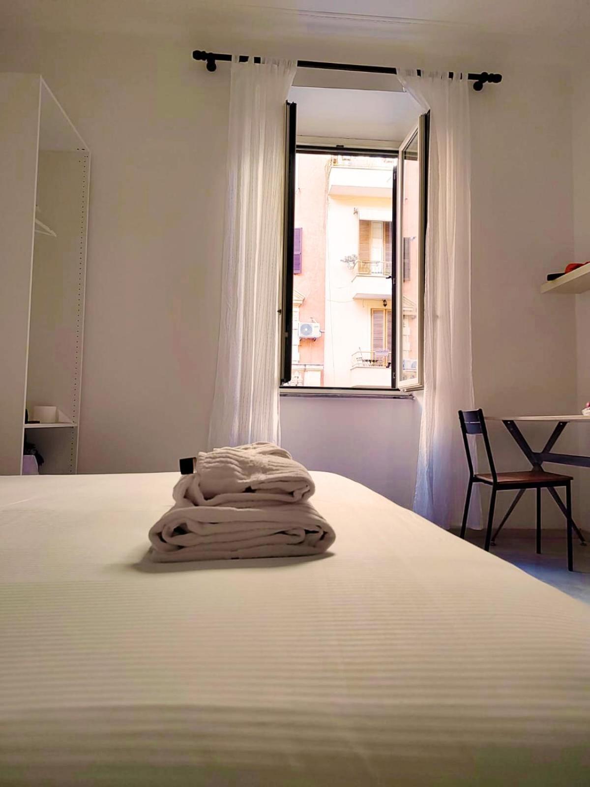 Vivirome - 2 Bedrooms Apartment - San Giovanni Bagian luar foto